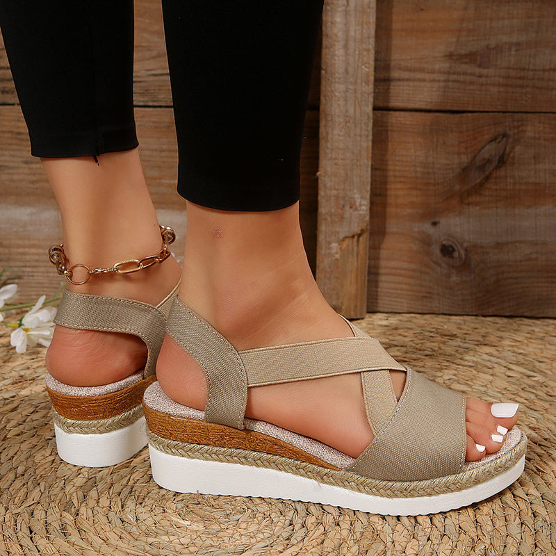 Damen Keilsandaletten Sommer – Gladiator Sandalen mit Kreuzriemen & Hanf-Plateau