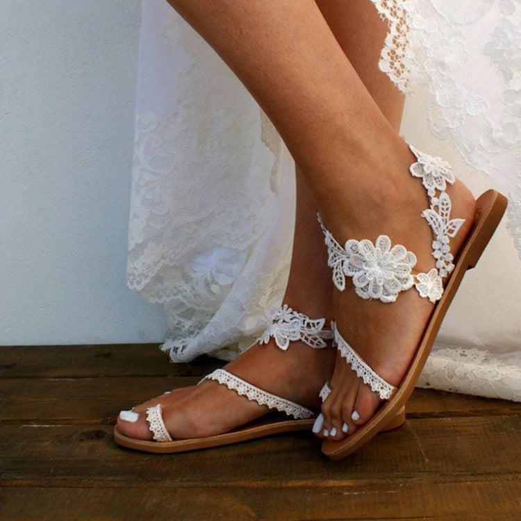 Boho Damen-Sandalen mit Spitze & Blumen – Flache Sommerschuhe mit Knöchelriemen für Strand & Freizeit