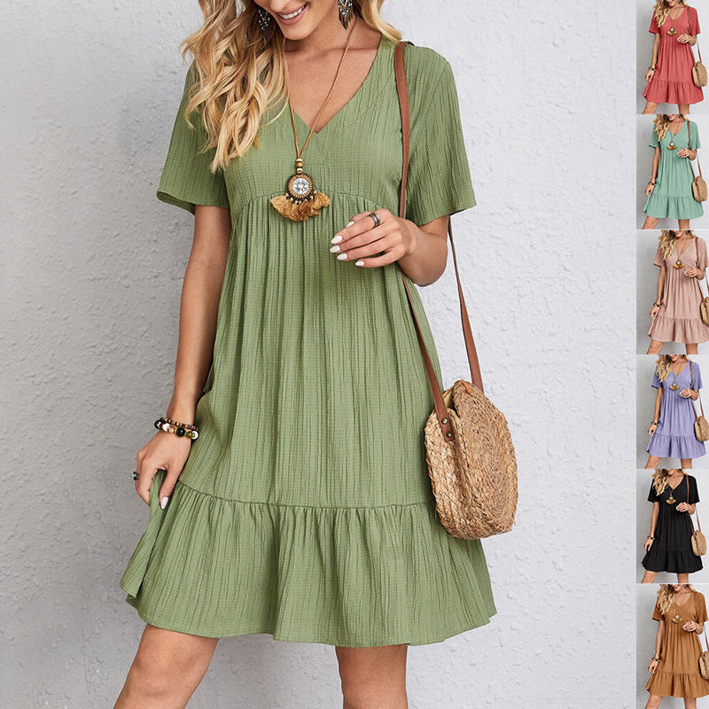 Leichtes Sommerkleid mit V-Ausschnitt