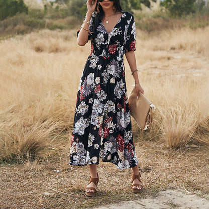 Sommerkleid mit Blumenmuster und V-Ausschnitt